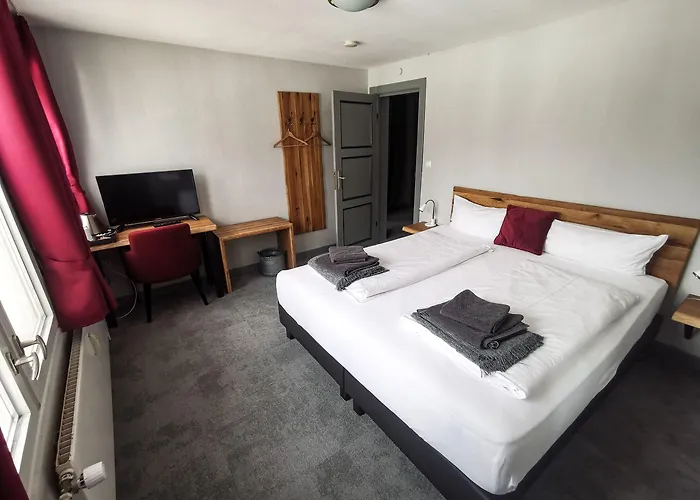 Kontraste 招待所 新明斯特