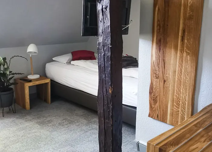 招待所 Kontraste 新明斯特